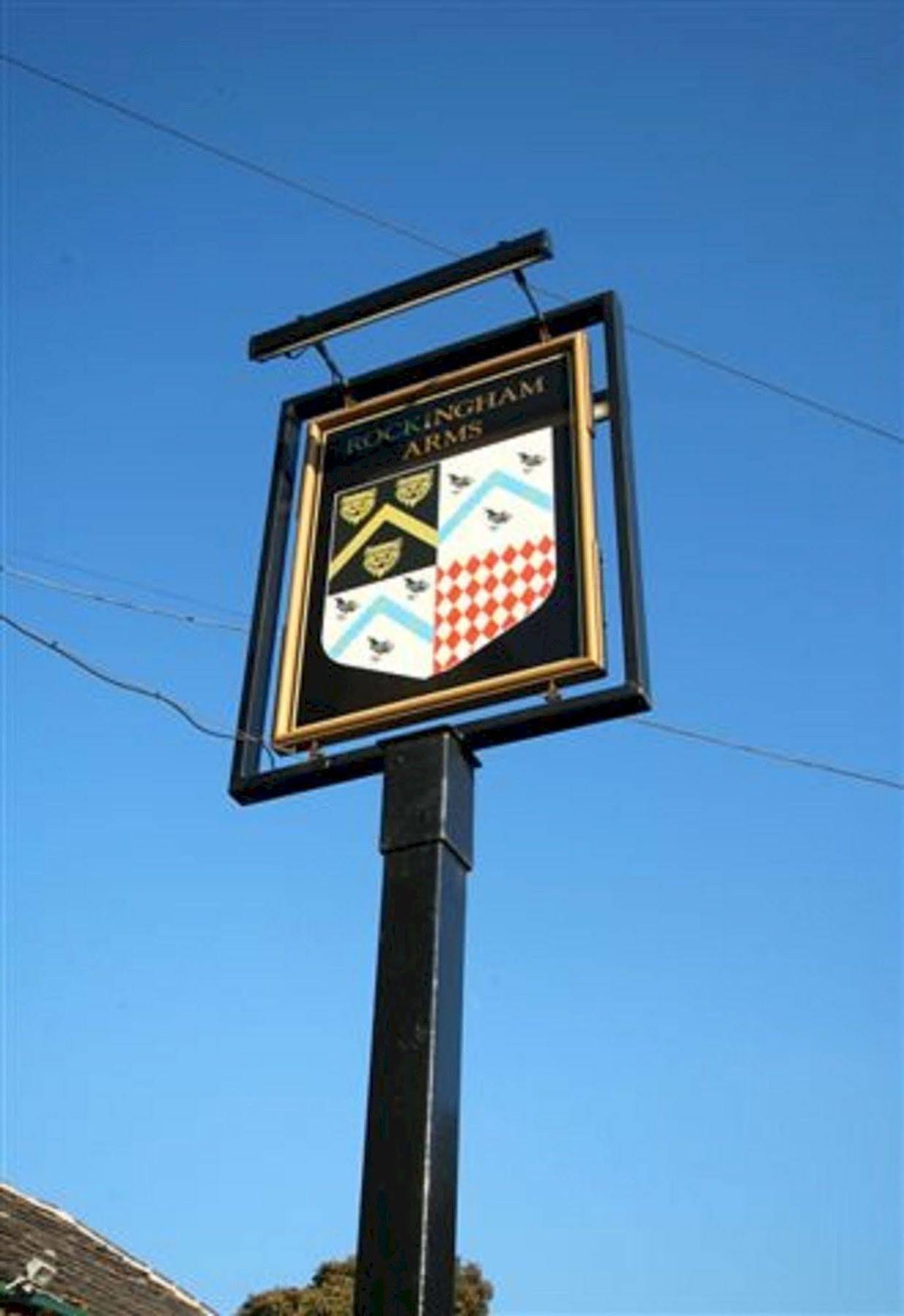 Rockingham Arms By Greene King Inns Wentworth  Eksteriør billede